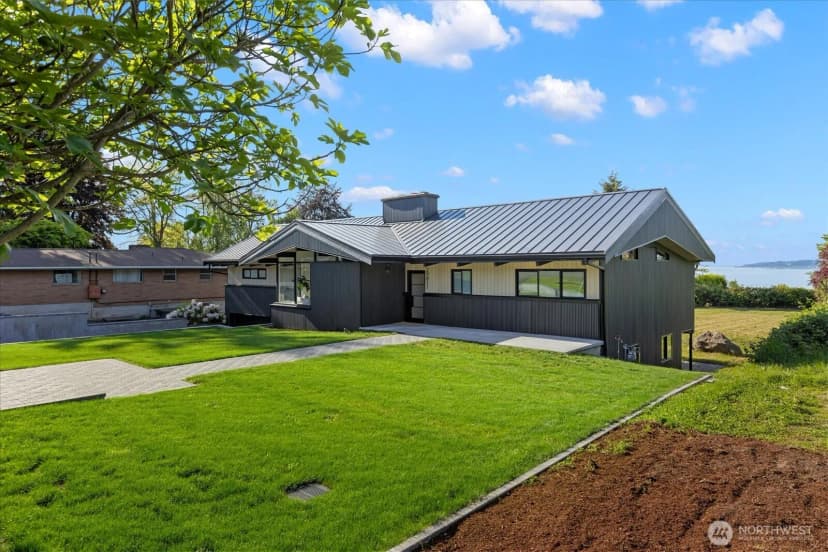 Property photo for 29811 Marine View Drive Sw, Federal Way photo 2