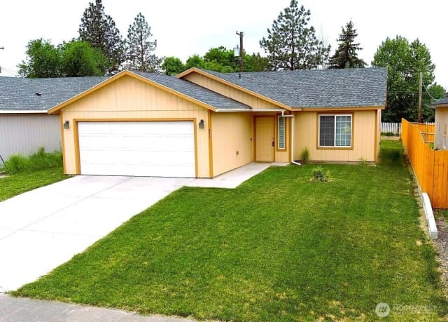Property photo for 511 S Main Street, Warden