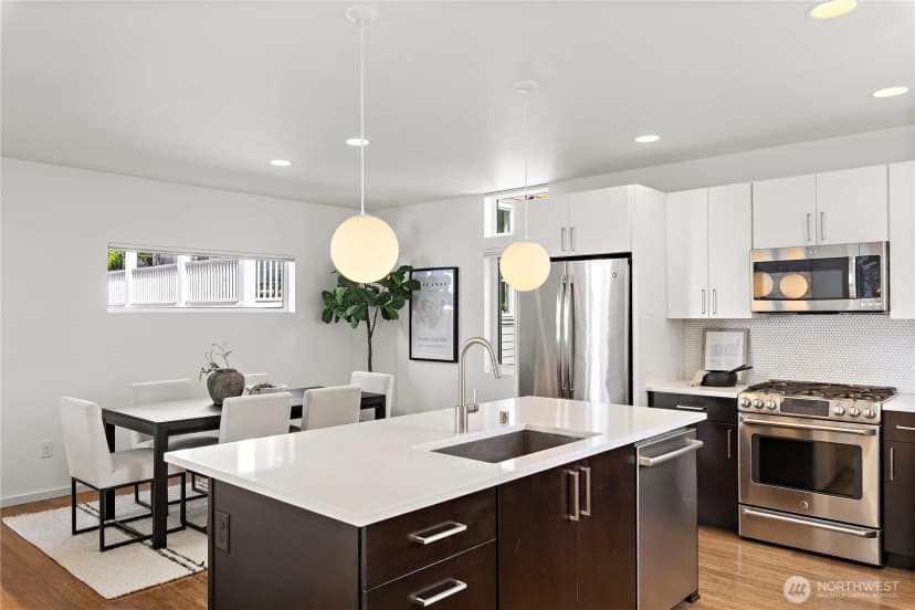 Property photo for 705 18th Avenue S #b, Seattle photo 7