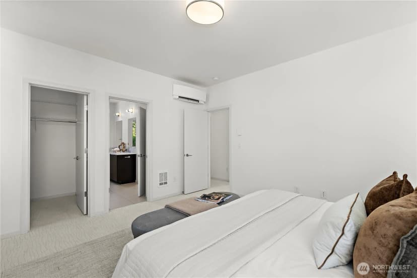 Property photo for 705 18th Avenue S #b, Seattle photo 13