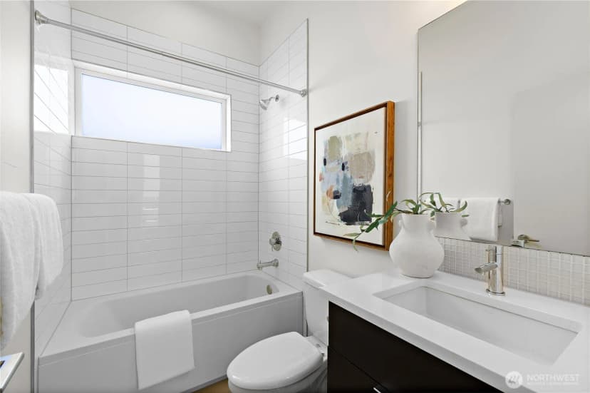 Property photo for 705 18th Avenue S #b, Seattle photo 4
