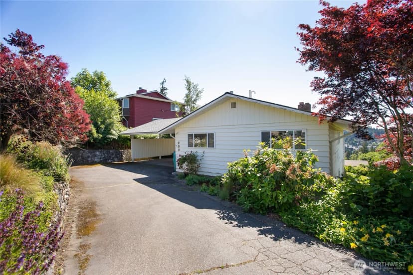 Property photo for 909 Queen Street, Bellingham photo 32