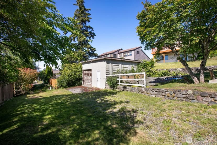 Property photo for 909 Queen Street, Bellingham photo 37