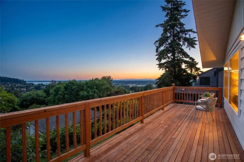 Property photo for 909 Queen Street, Bellingham photo 3