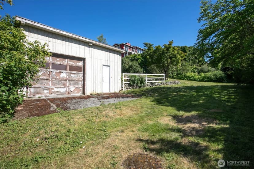 Property photo for 909 Queen Street, Bellingham photo 38