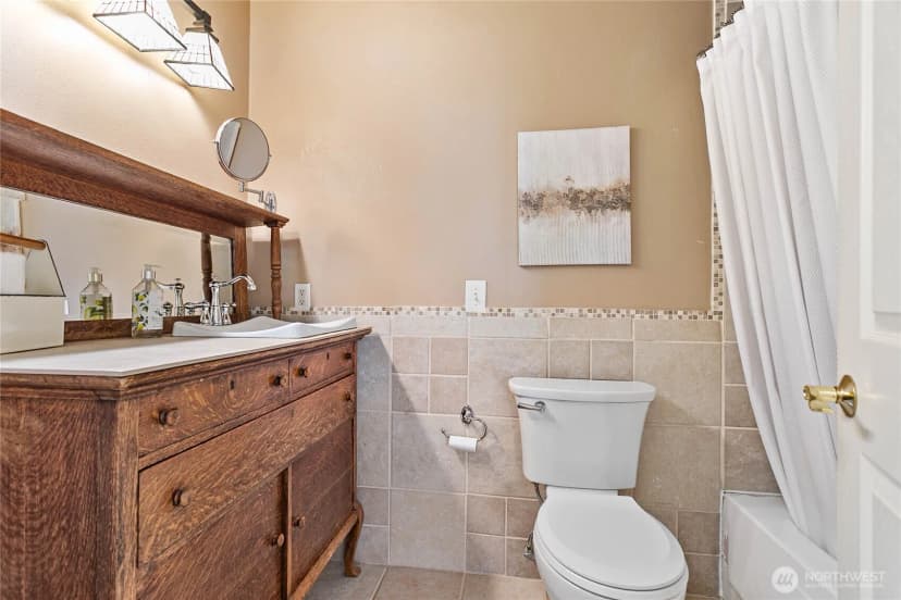 Property photo for 909 Queen Street, Bellingham photo 22
