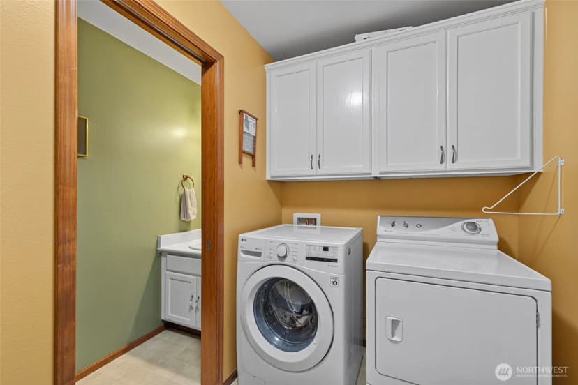 Property photo for 1190 Decatur Circle #5a, Burlington photo 23