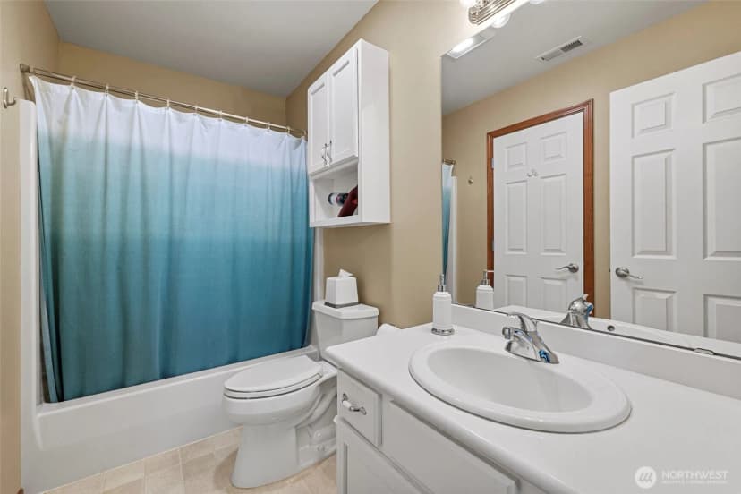 Property photo for 1190 Decatur Circle #5a, Burlington photo 32
