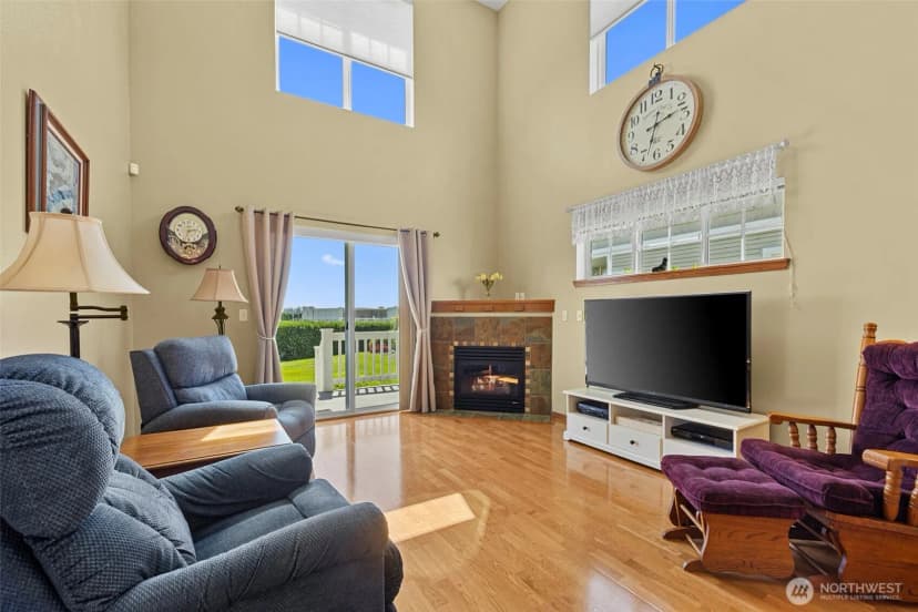 Property photo for 1190 Decatur Circle #5a, Burlington photo 6