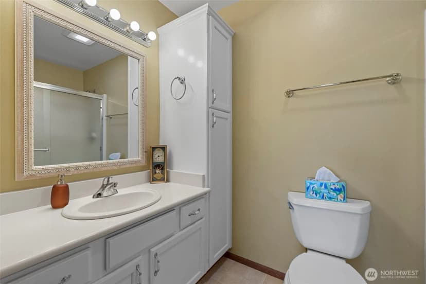 Property photo for 1190 Decatur Circle #5a, Burlington photo 14