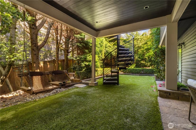 Property photo for 10510 Ne 44th Street, Kirkland photo 28