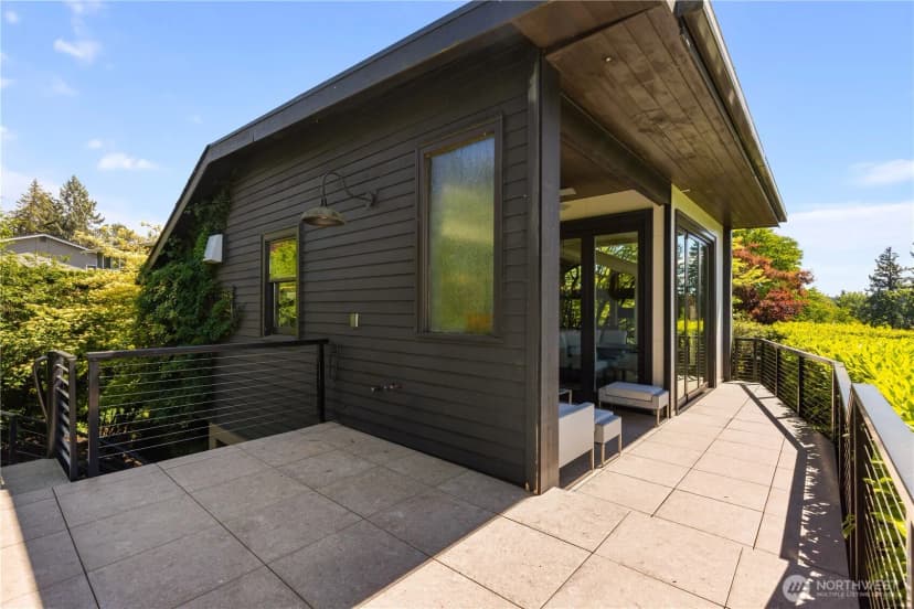 Property photo for 10510 Ne 44th Street, Kirkland photo 14
