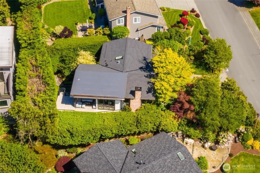 Property photo for 10510 Ne 44th Street, Kirkland photo 32
