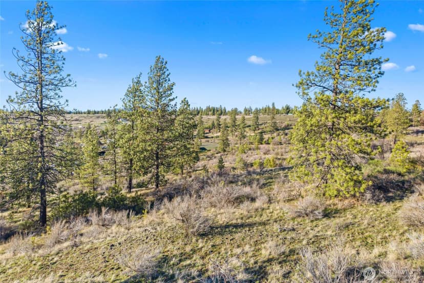 Property photo for 27220 Underwood Canyon, Creston photo 2