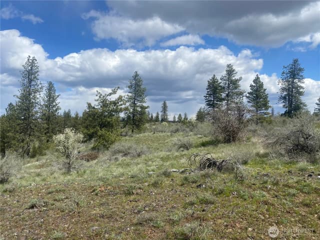 Property photo for 27220 Underwood Canyon, Creston photo 3