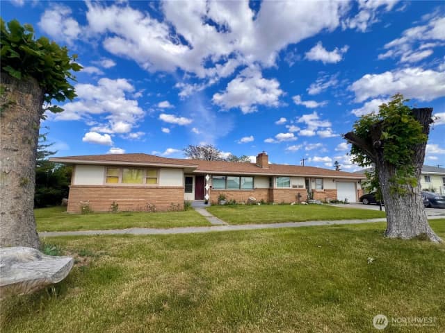 Property photo for 426 S Almira Avenue, Connell photo 2
