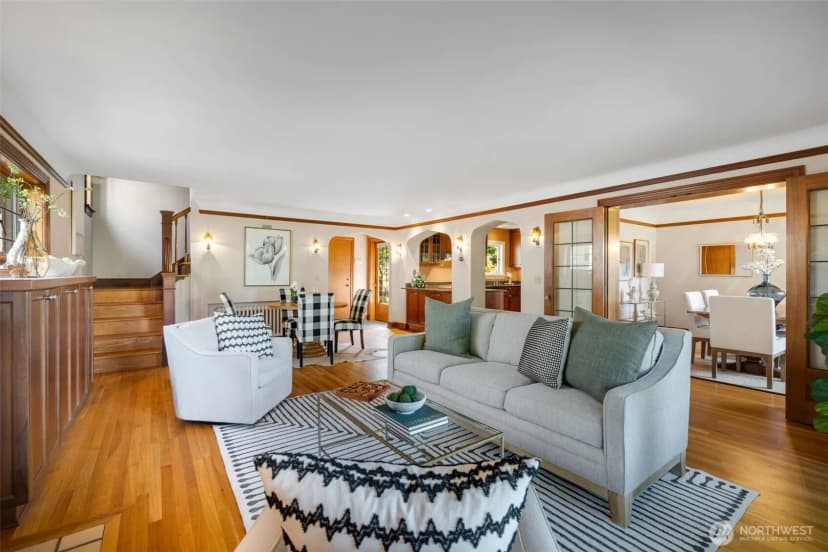 Property photo for 3608 43rd Avenue Ne, Seattle photo 6