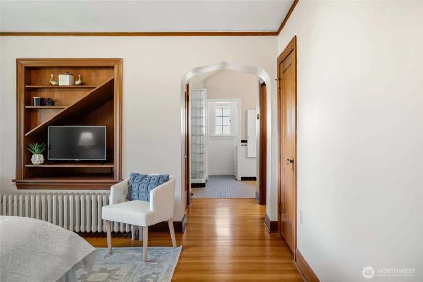 Property photo for 3608 43rd Avenue Ne, Seattle photo 19