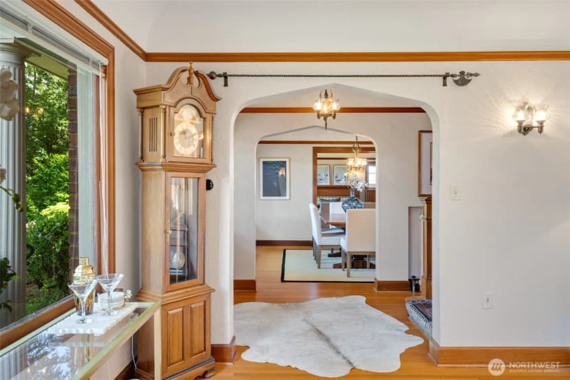 Property photo for 3608 43rd Avenue Ne, Seattle photo 15
