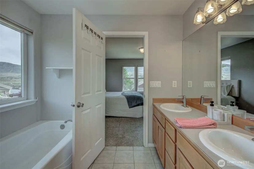 Property photo for 2840 Akamai Way, East Wenatchee photo 17