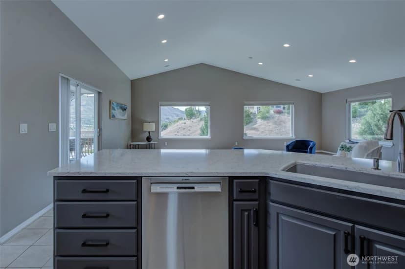 Property photo for 2840 Akamai Way, East Wenatchee photo 6
