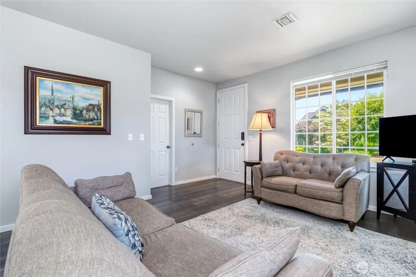Property photo for 705 Se Creekside Drive, College Place photo 3
