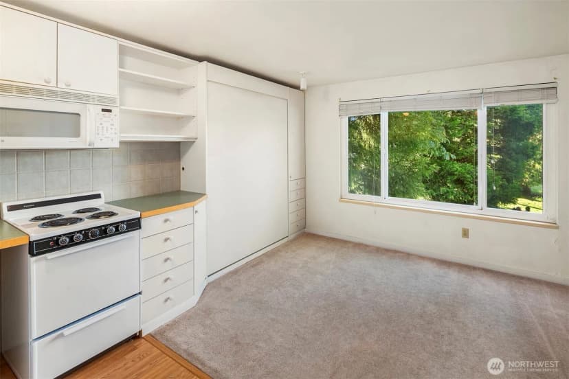 Property photo for 1810 43rd Avenue E #201, Seattle photo 6
