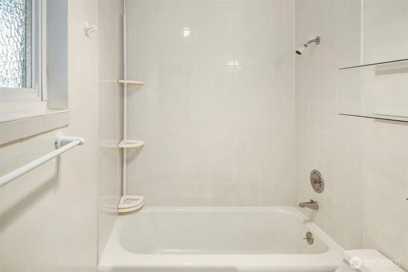 Property photo for 1810 43rd Avenue E #201, Seattle photo 8