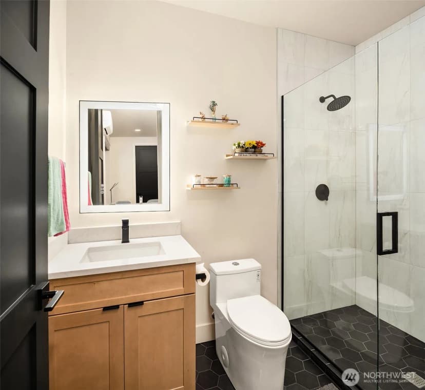 Property photo for 10827 104th Avenue Ne #1, Kirkland photo 17