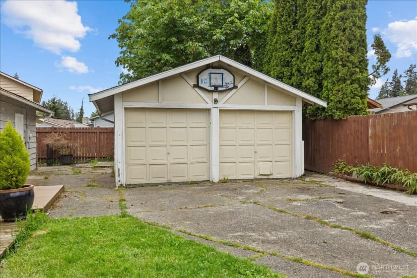 Property photo for 5205 173rd Place Sw, Lynnwood photo 22