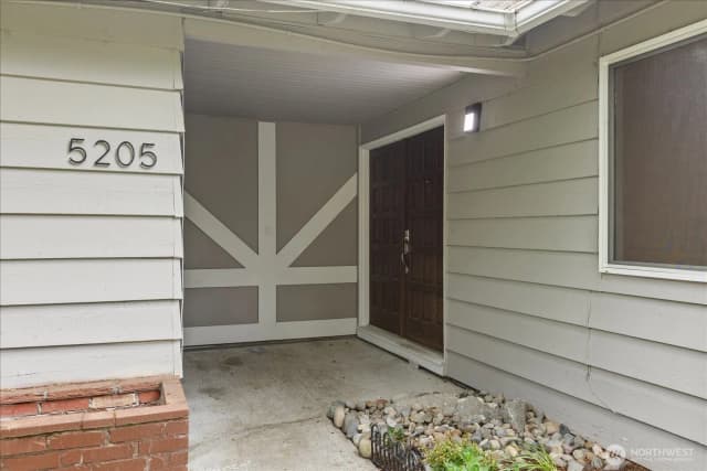 Property photo for 5205 173rd Place Sw, Lynnwood photo 2