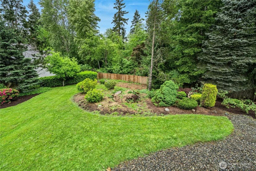 Property photo for 17518 Ne 22nd Court, Redmond photo 29