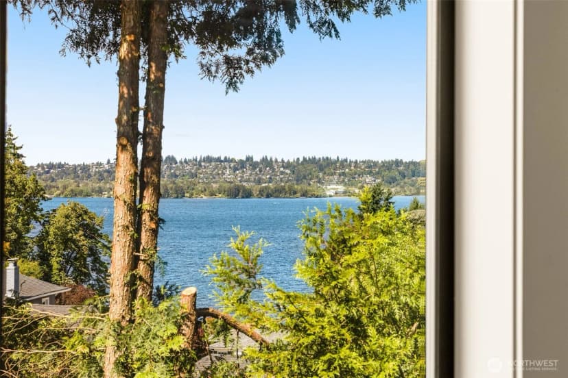 Property photo for 621 13th Avenue W, Kirkland photo 29