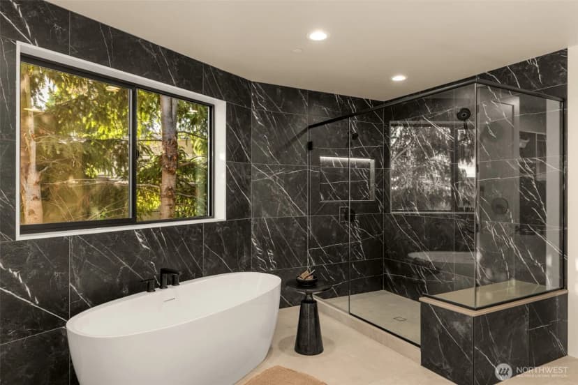 Property photo for 621 13th Avenue W, Kirkland photo 23