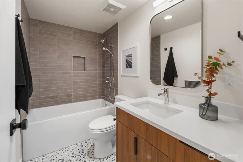 Property photo for 4114 48th Avenue S, Seattle photo 35