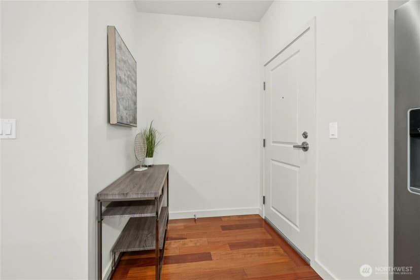Property photo for 150 102nd Avenue Se #105, Bellevue photo 5