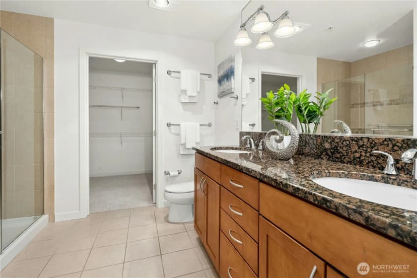 Property photo for 150 102nd Avenue Se #105, Bellevue photo 17