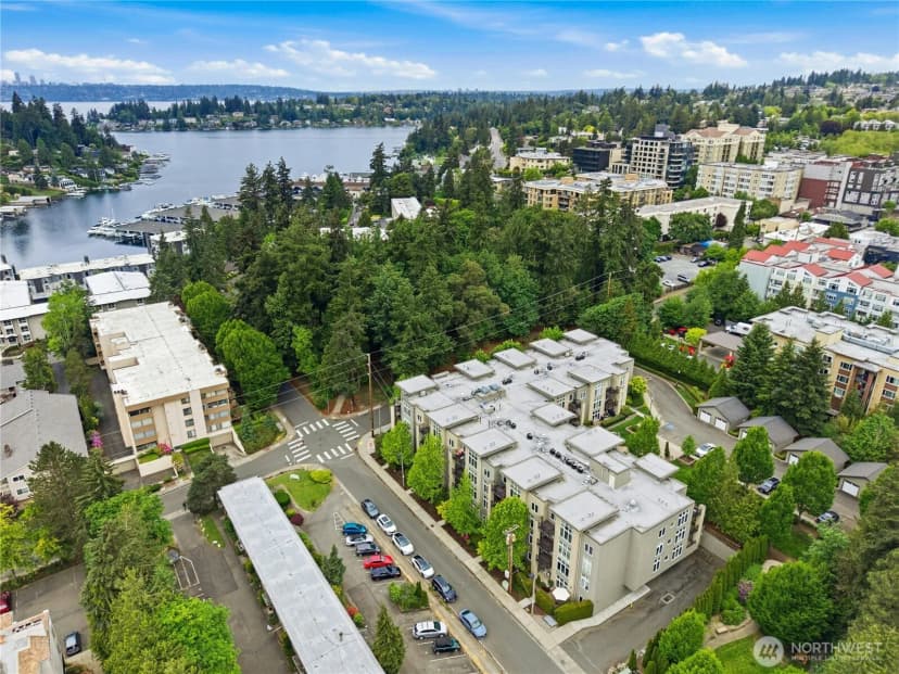 Property photo for 150 102nd Avenue Se #105, Bellevue photo 32