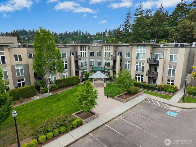 Property photo for 150 102nd Avenue Se #105, Bellevue photo 27