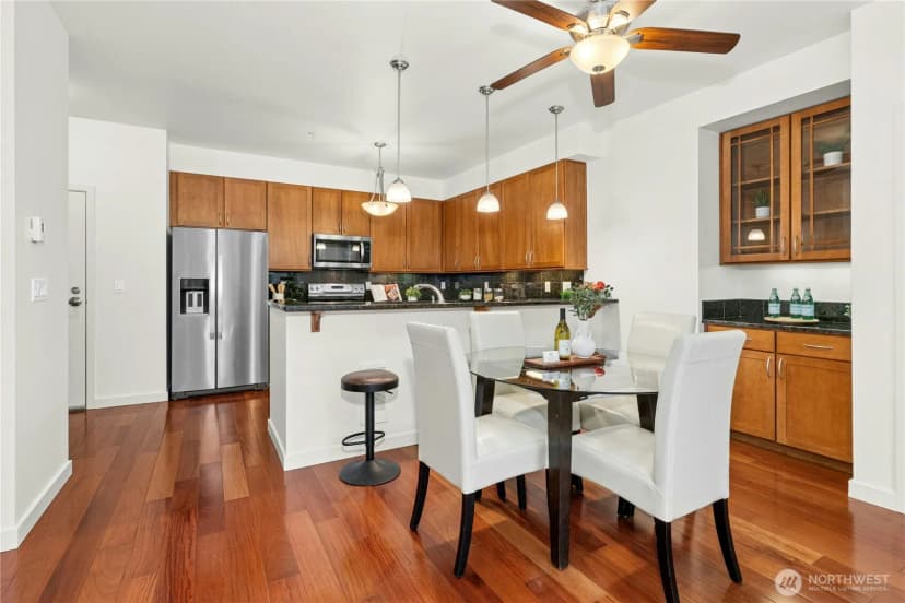 Property photo for 150 102nd Avenue Se #105, Bellevue photo 9