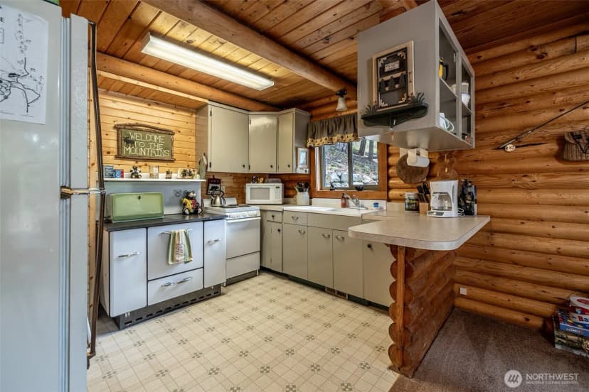 Property photo for 23148 Lake Wenatchee Highway, Leavenworth photo 9