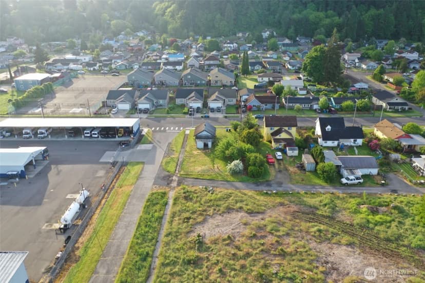 Property photo for 301 S Gold Street, Centralia photo 14