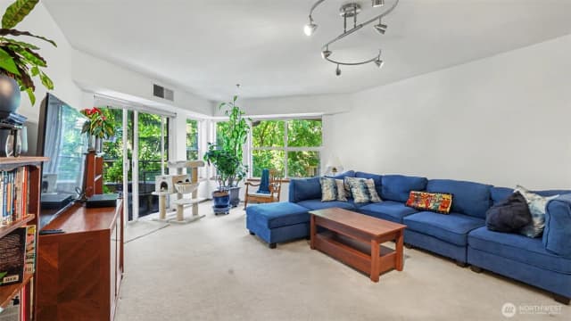 Property photo for 1750 152nd Avenue Ne #c313, Bellevue photo 4