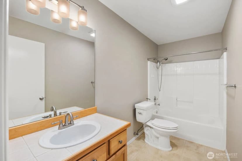 Property photo for 22456 Ne 102nd Place, Redmond photo 16