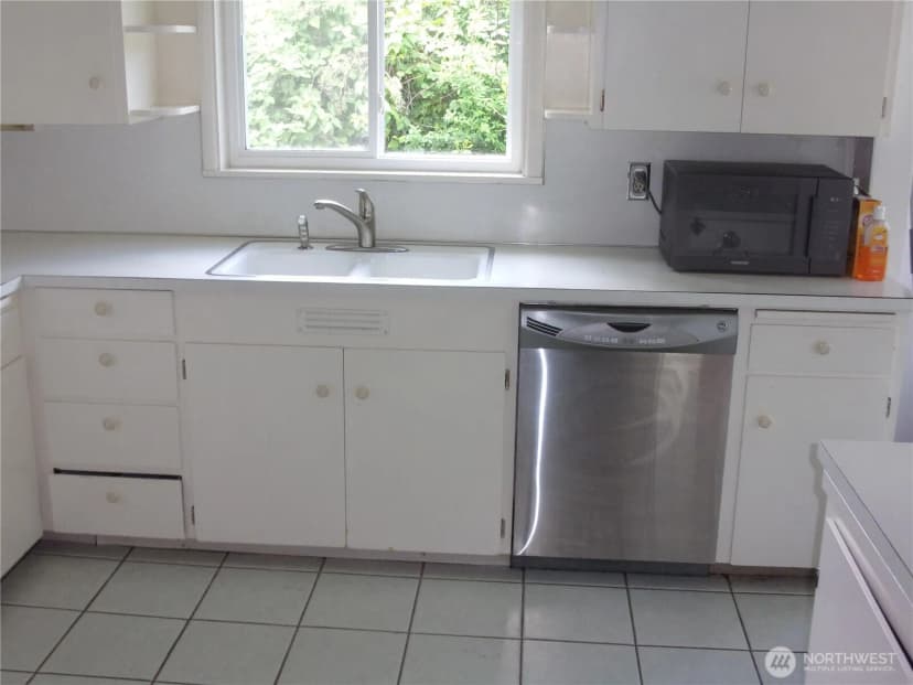 Property photo for 9404 A Street, Tacoma photo 12