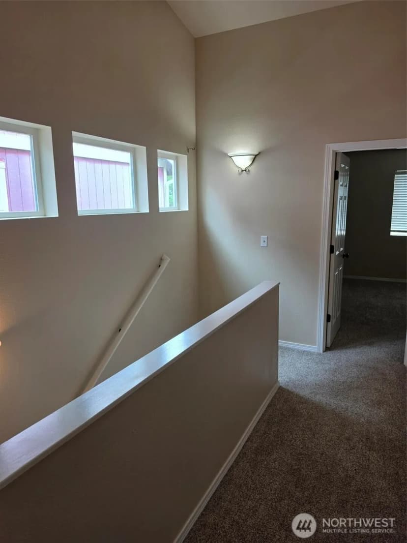 Property photo for 336 N Lafayette Avenue, Bremerton photo 15