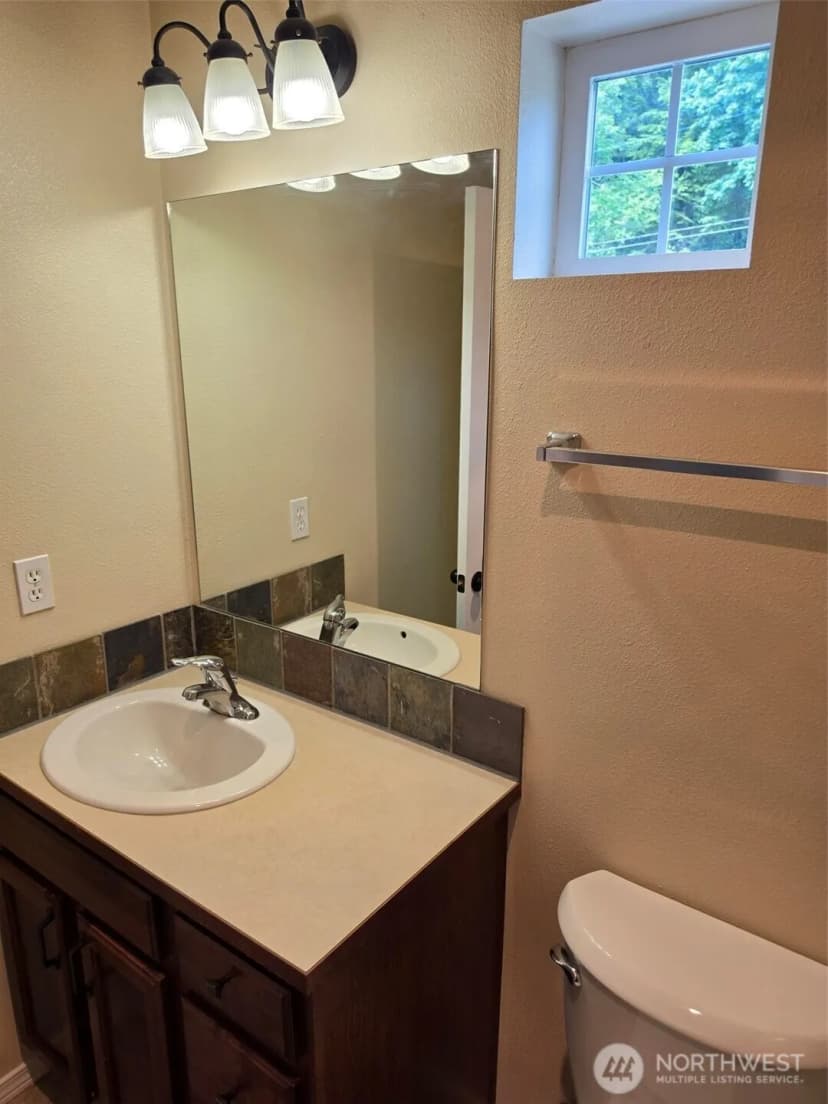 Property photo for 336 N Lafayette Avenue, Bremerton photo 26