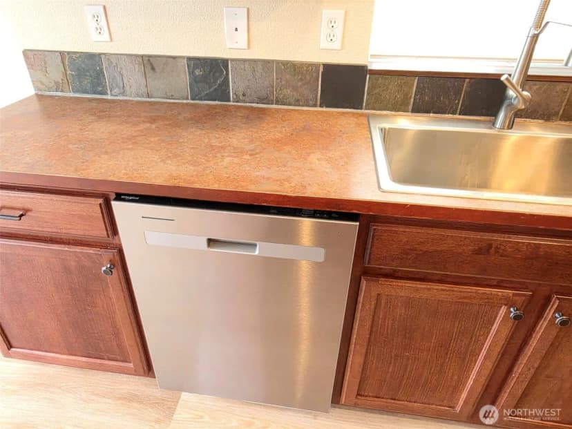 Property photo for 336 N Lafayette Avenue, Bremerton photo 10