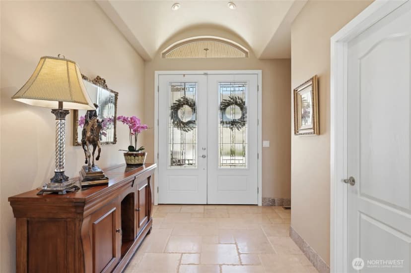 Property photo for 124 Waterview Drive, Chelan photo 5