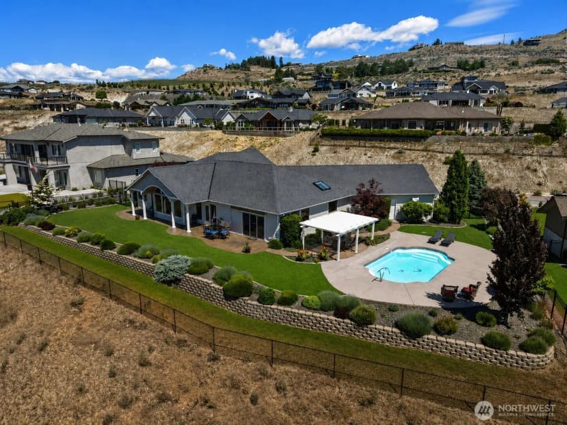 Property photo for 124 Waterview Drive, Chelan photo 4